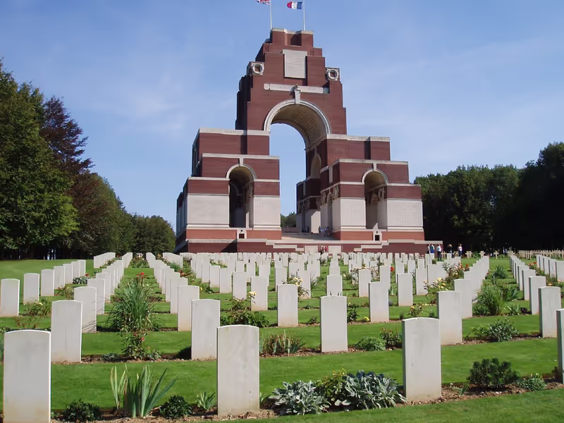 Amiens Private Tour - Thiepval Memorial