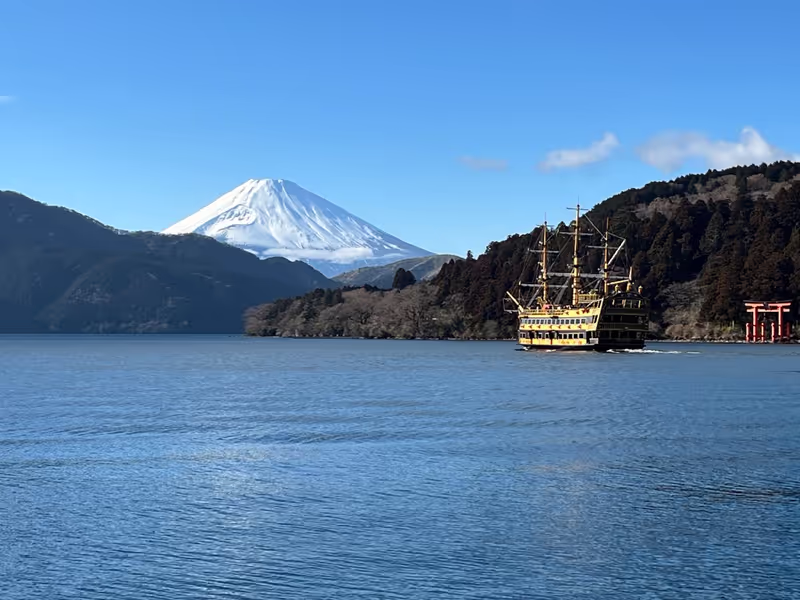 Hakone Private Tour - Lake Ashinoko, Pirate Ship, and Mt. Fuji