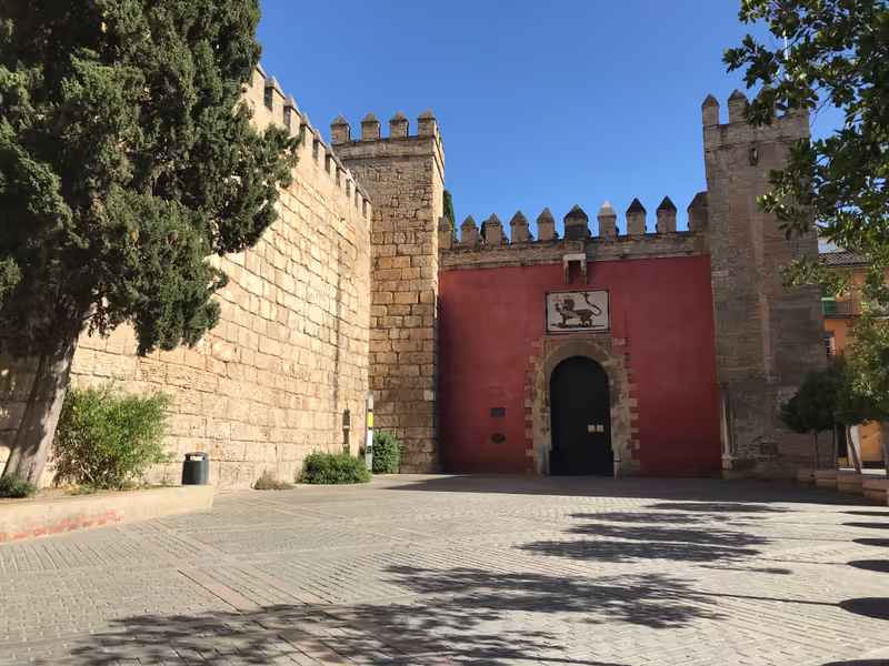 Seville Private Tour - Entrance of the Alcazar