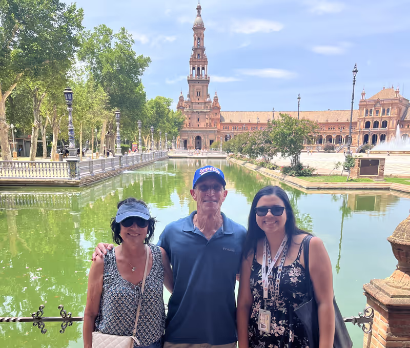 Seville Private Tour - Final photo at Plaza de España