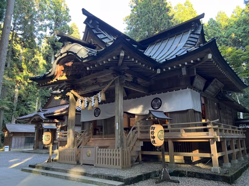 Ibaraki Private Tour - Oiwa shrine