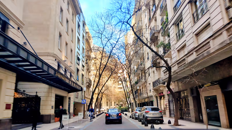 Buenos Aires Private Tour - Arroyo street