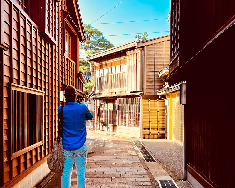 Kanazawa Private Tour - Visit a Geisha District