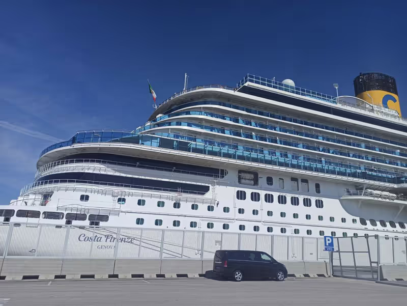 Barcelona Private Tour - Mercedes V for 7 pax