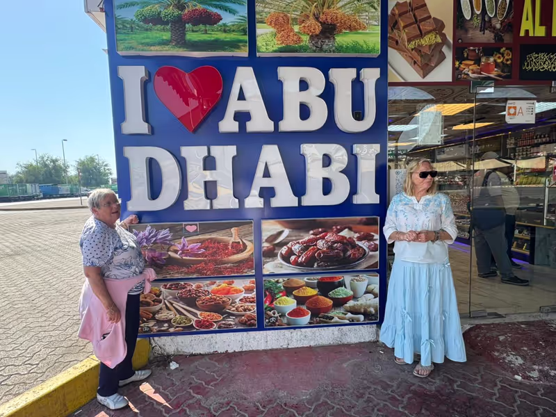 Abu Dhabi Private Tour - Abu Dhabi Dates Market
