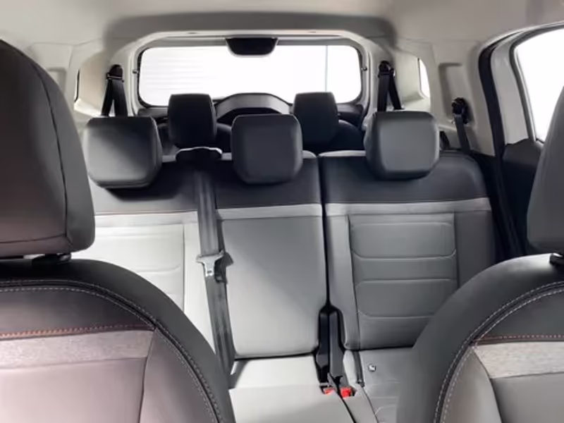 Rio de Janeiro Private Tour - Citroen C3 Aircross 7-seater
