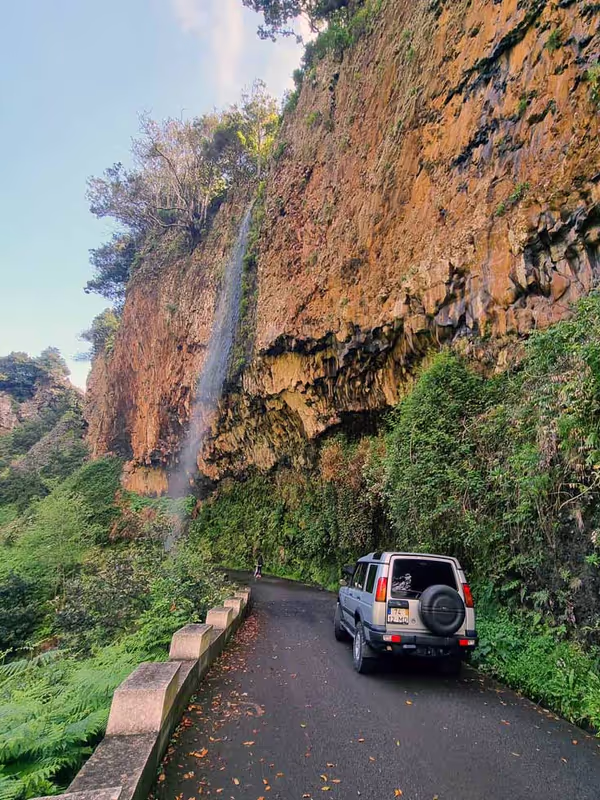 Madeira Private Tour - Lombinho Waterfall