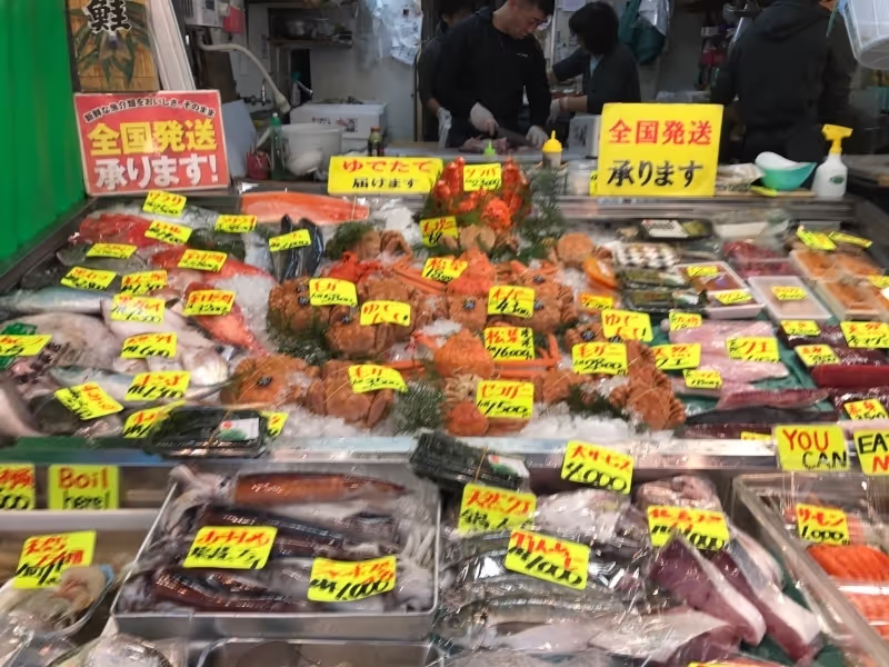Tokyo Private Tour - Fresh sea food at Tsukiji market