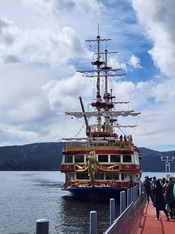 Hakone Private Tour - Piratenschifffahrt