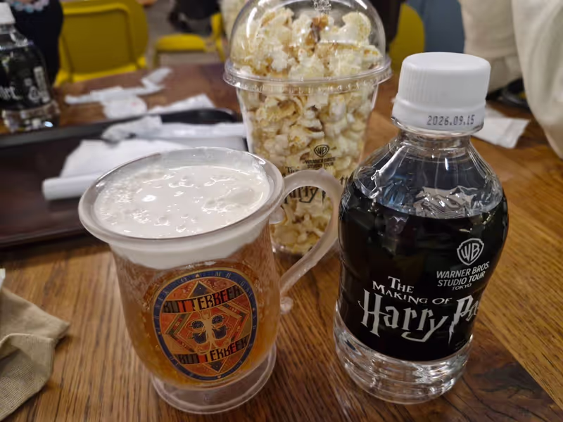 Tokyo Private Tour - Snacks inside the Warner Tour Tokyo