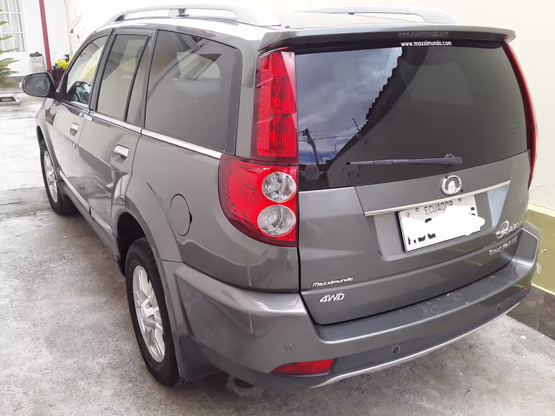 Quito Private Tour - Our comfortable 4×4 car