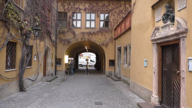 Munich Private Tour - Fuggerei