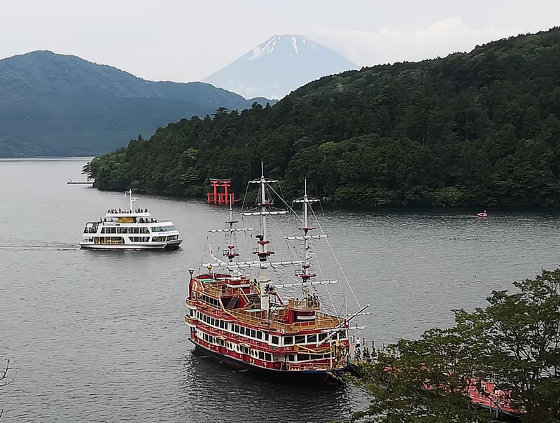 Hakone Private Tour - Pirate Ship and Lake Ashi