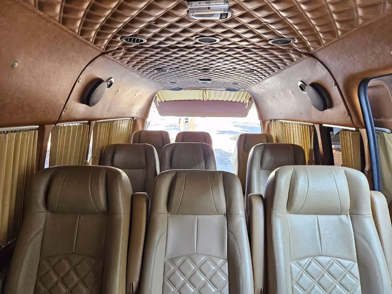 Bangkok Private Tour - Toyota Van Commuter Van 10 seat