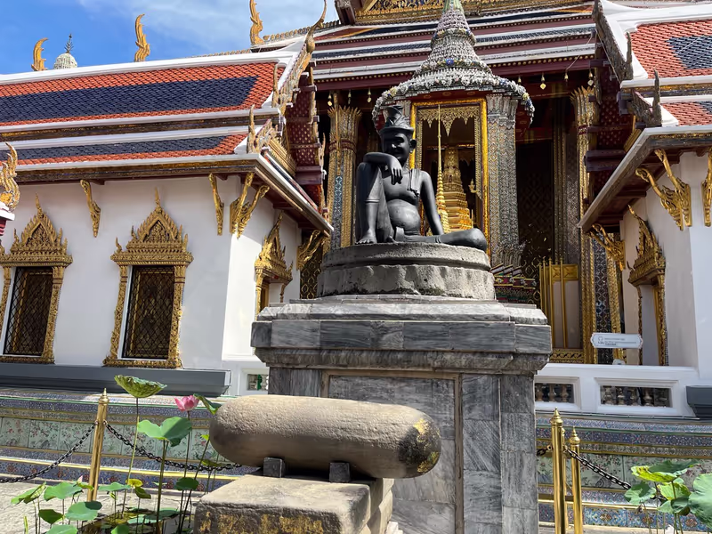 Bangkok Private Tour - Temple of the Emerald Buddha