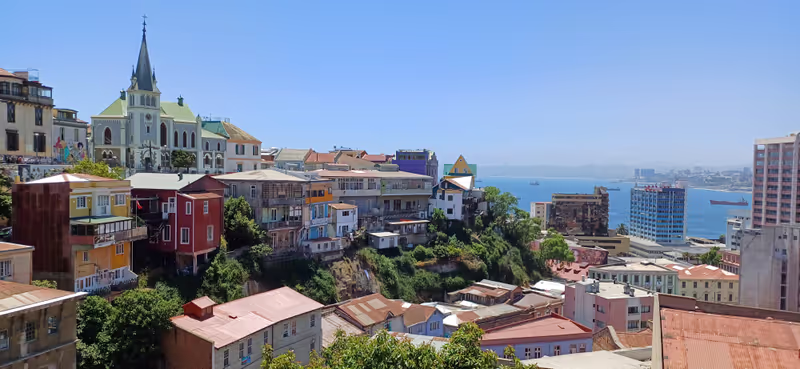 Santiago Private Tour - Views of Cerro Concepción from Dimalow Street