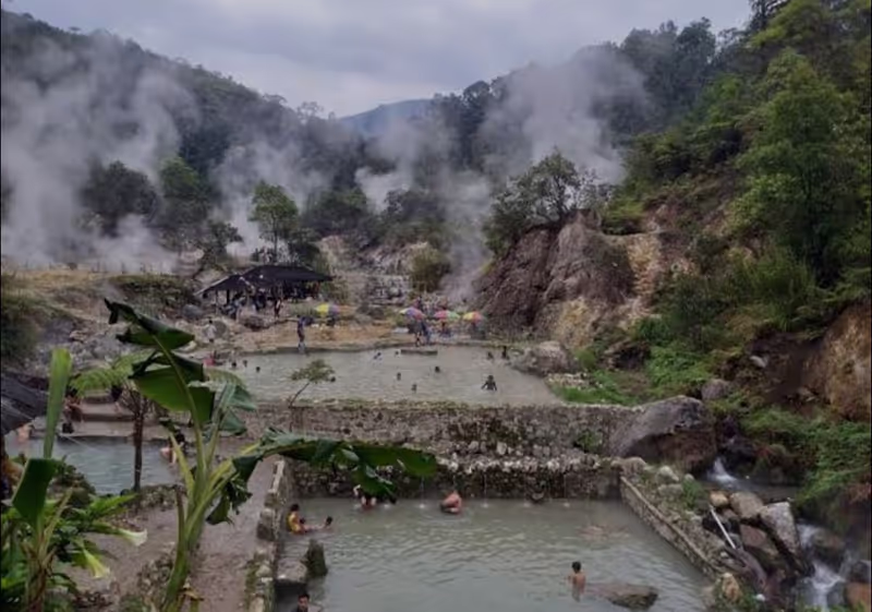 Bandung Private Tour - Rengganis Hot Spring