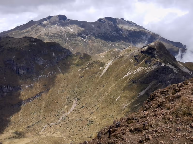 Quito Private Tour - Guagua Pichincha is still far
