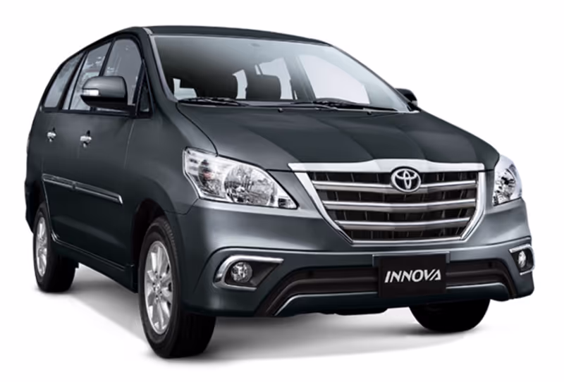 Surabaya Private Tour - Grand Innova