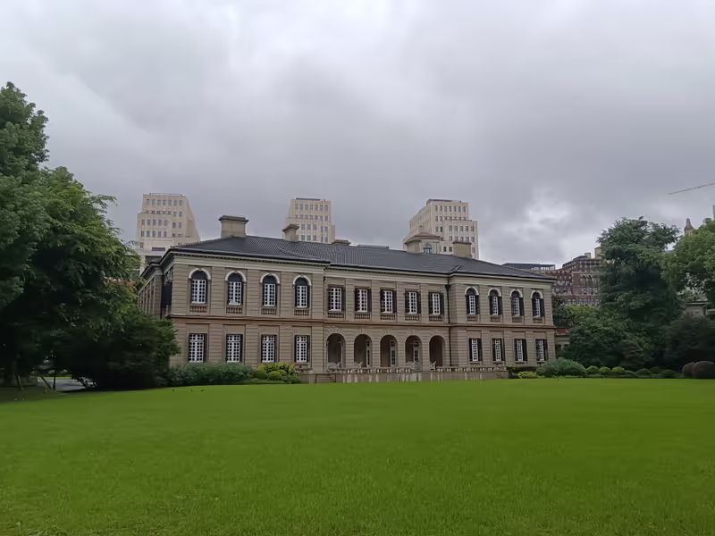 Shanghai Private Tour - Former British Consulate