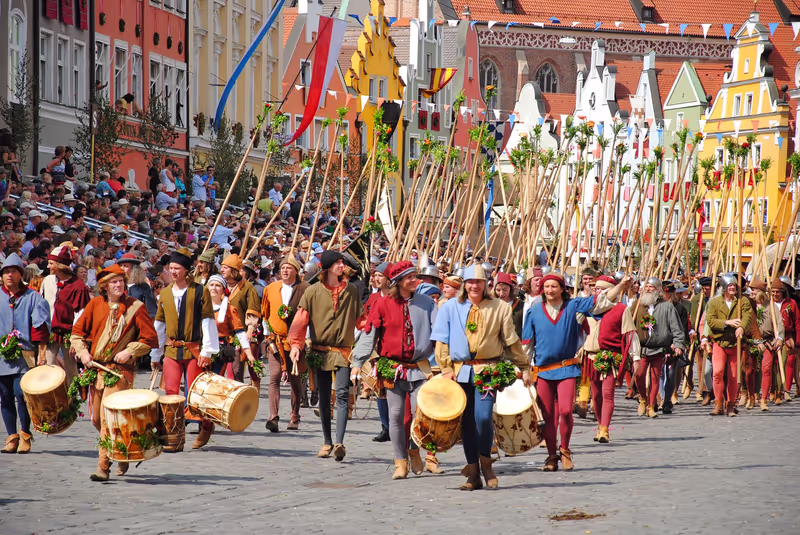 Bavaria Private Tour - Wedding Trail