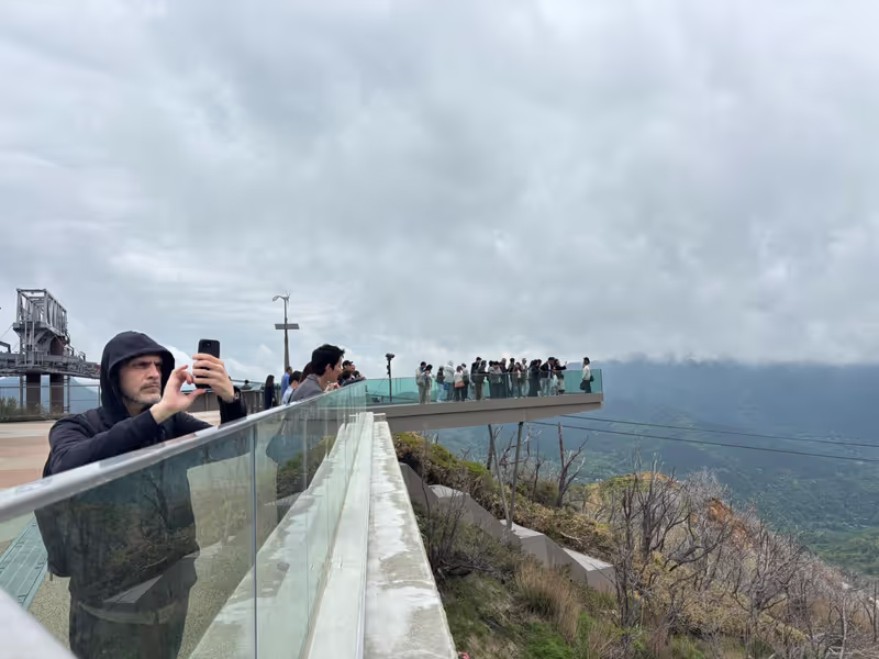 Tokyo Private Tour - Una veduta da Owakudani