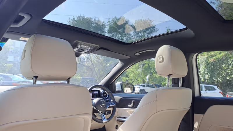 Delhi Private Tour - Mercedes GLA Sunroof
