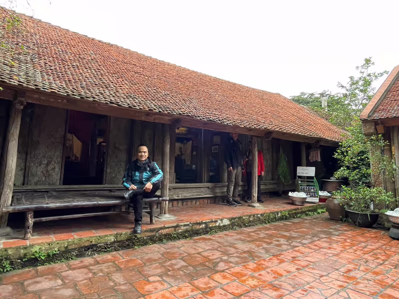 Hanoi Private Tour - Duong lam ancient house and village
