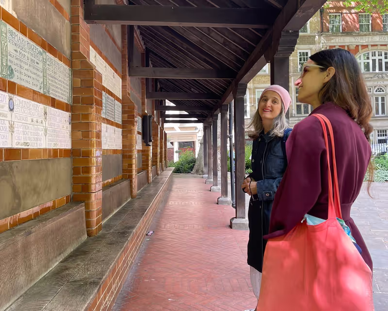 London Private Tour - Postman's Park