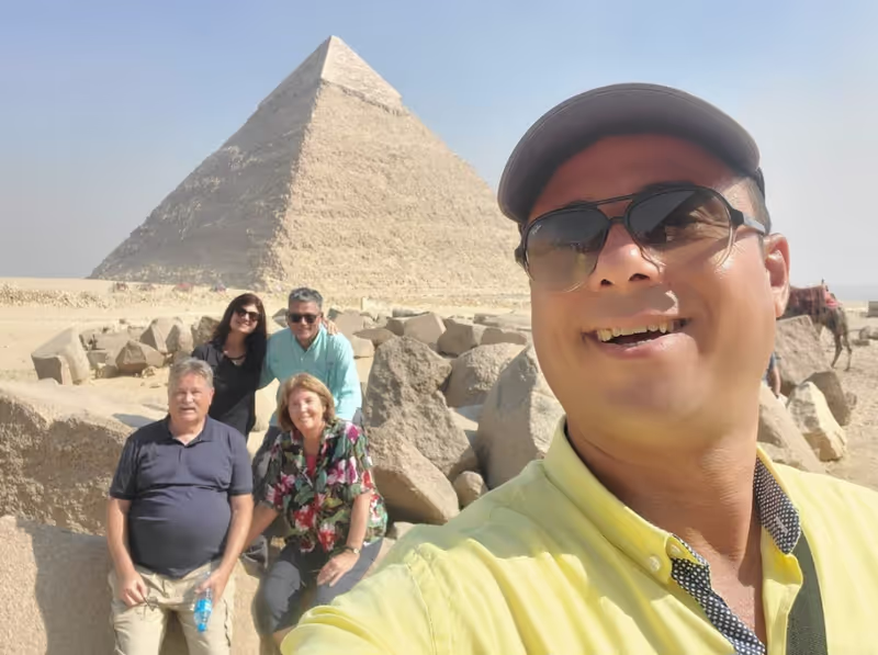 Giza Private Tour - Selfie your tour and share your smile