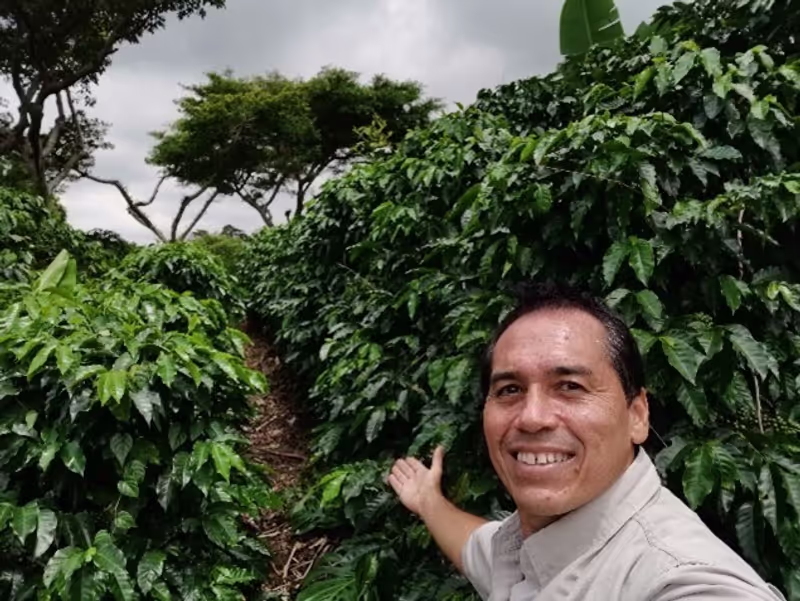 Alajuela Private Tour - Welcome to the Farm