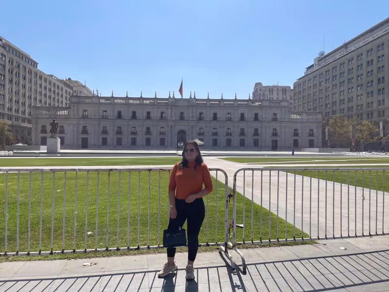 Santiago Private Tour - La Moneda Palace