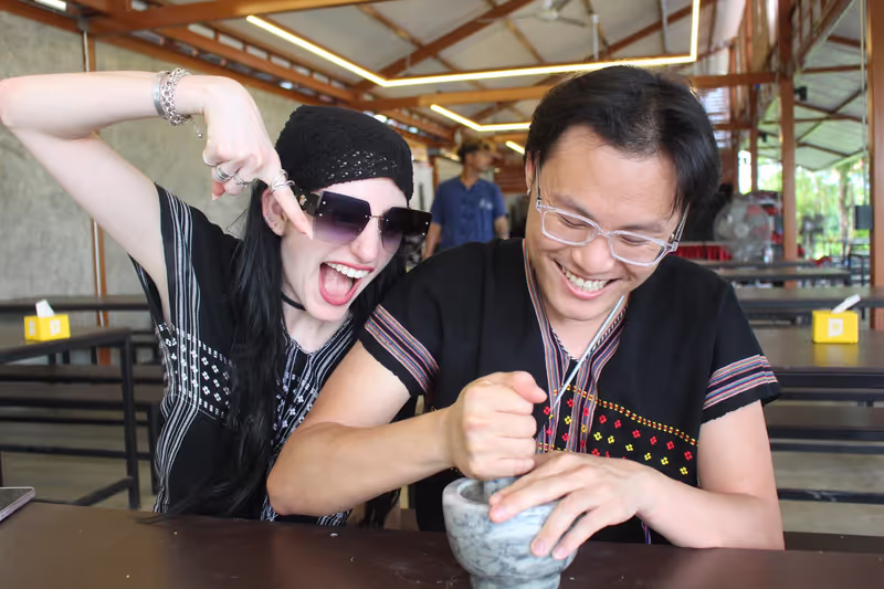 Bangkok Private Tour - Learn Thai cooking & participate in cultural works
