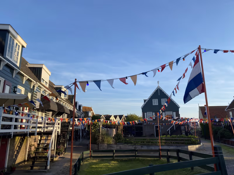 Amsterdam Private Tour - Walking around Marken