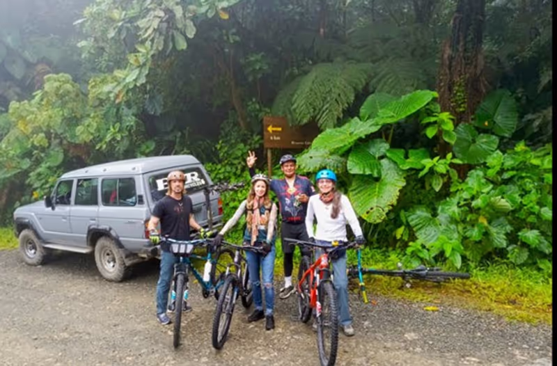 Quito Private Tour - High-quality bike rentals
