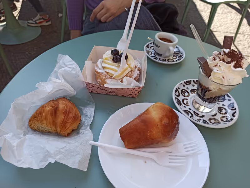 Naples Private Tour - Babbá, sfogliatella e zeppola