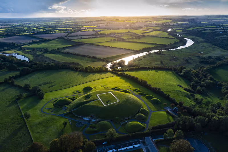 Dublin Private Tour - Knowth in the Boyne Valley
