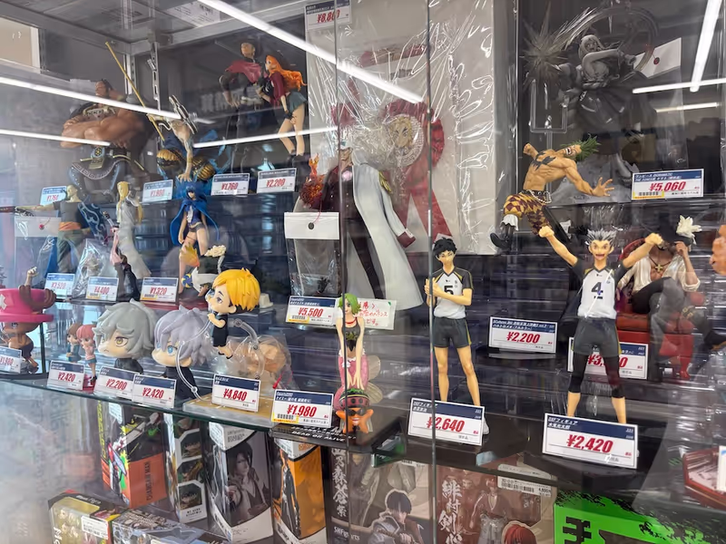 Miyagi Private Tour - Vintage shop