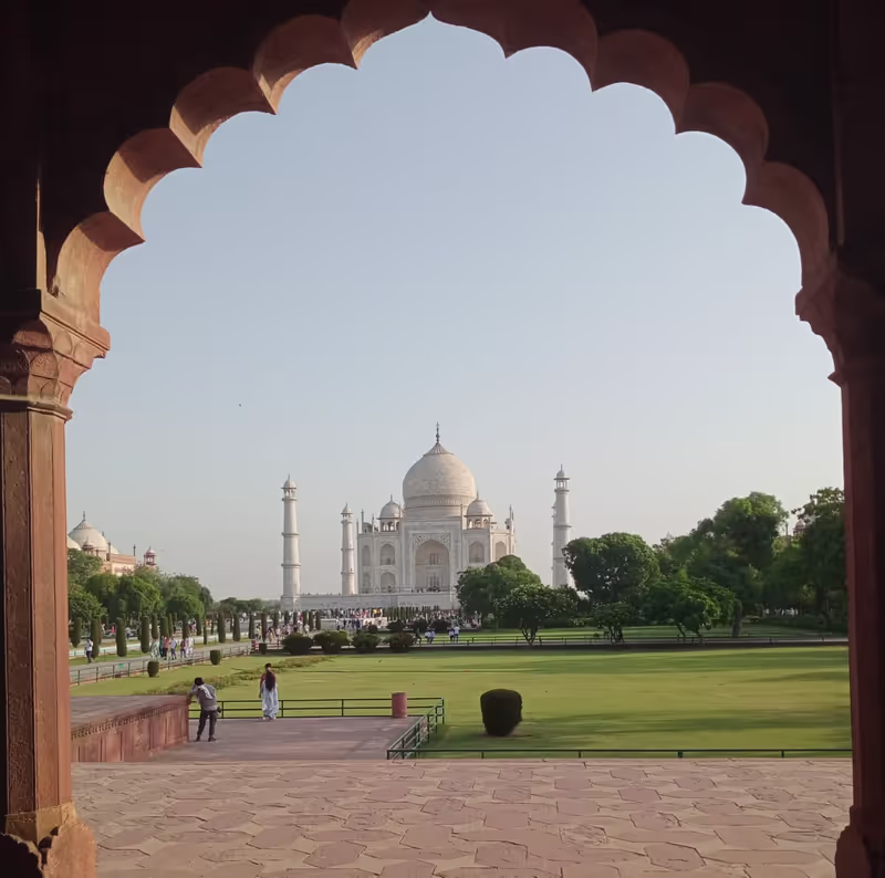 Delhi Private Tour - Framed Taj Mahal from the ebst point