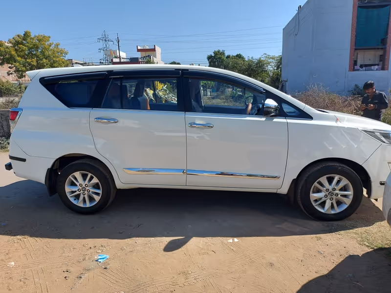 Delhi Private Tour - Toyota Crysta car