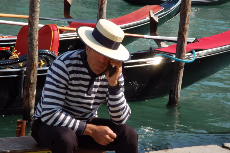 Venice Private Tour - Gondoliers near the square of Saint Mark