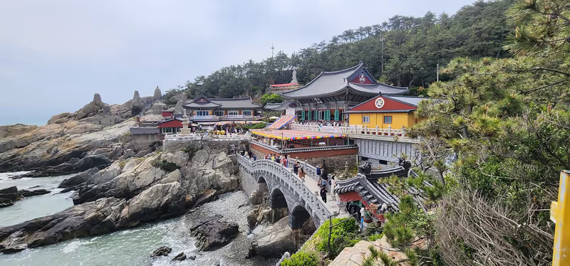 Busan Private Tour - Yonggungsa Temple