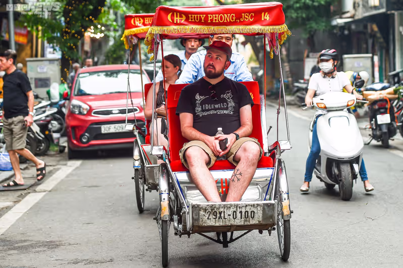 Hanoi Private Tour - Cyclo Ride