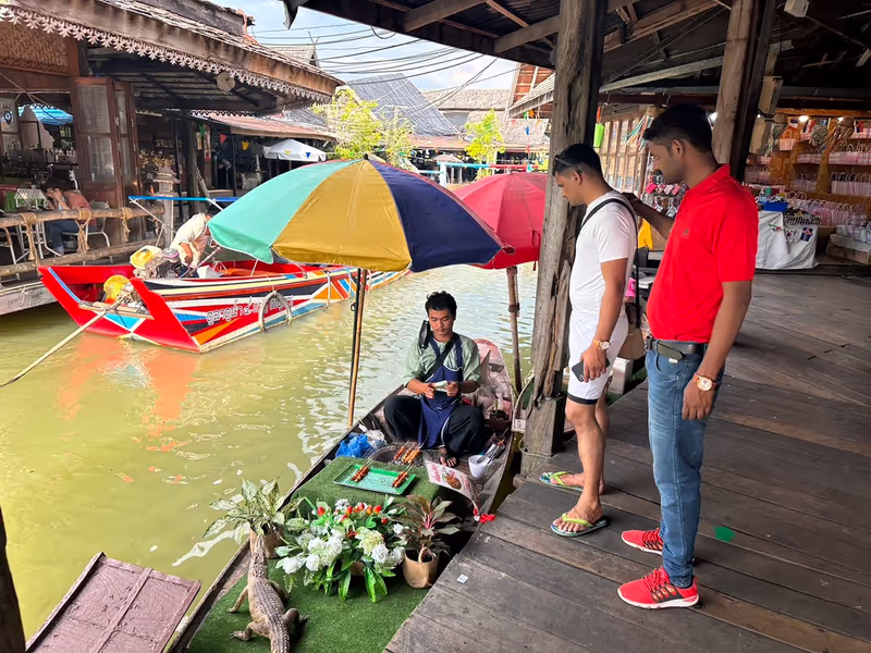 Pattaya Private Tour - Pattaya Floating Market