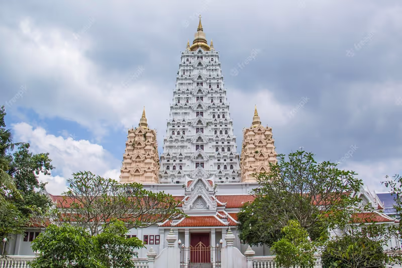 Pattaya Private Tour - Wat Yansangwararam Woramahawihan