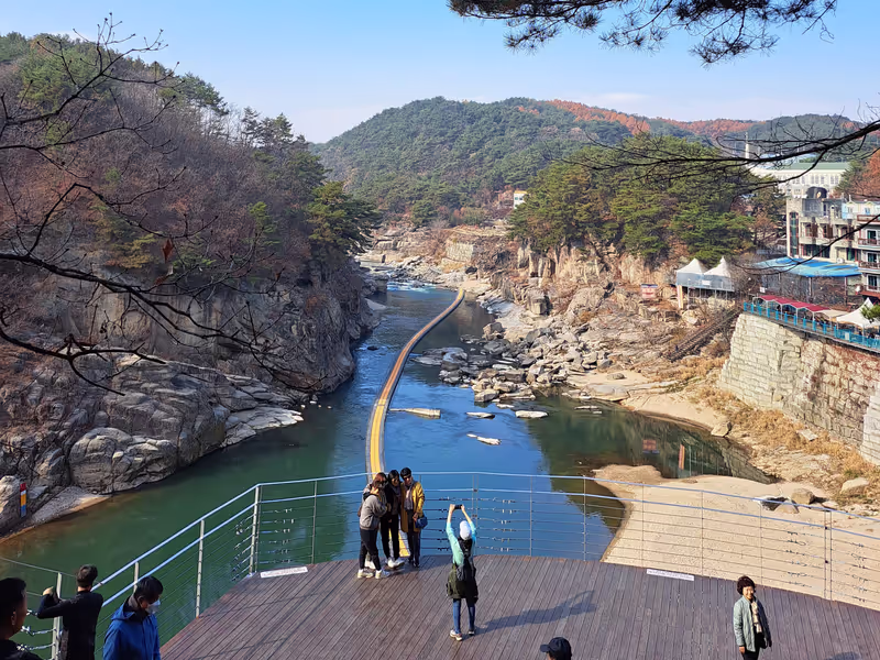 Seoul Private Tour - Hantangang Columnar Jointing Trail