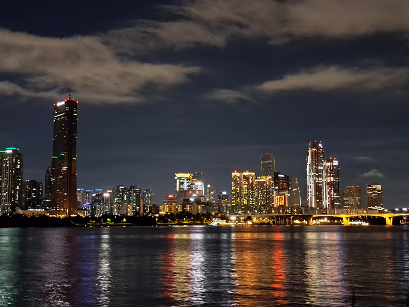 Seoul Private Tour - Night view of the Hangang River