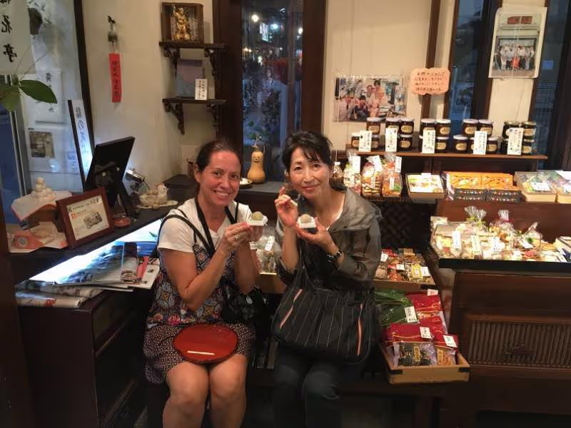 Tokyo Private Tour - Savoring traditional Japanese sweet