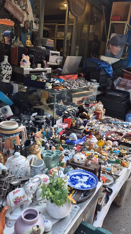 Seoul Private Tour - Dongmyeo Flea Market