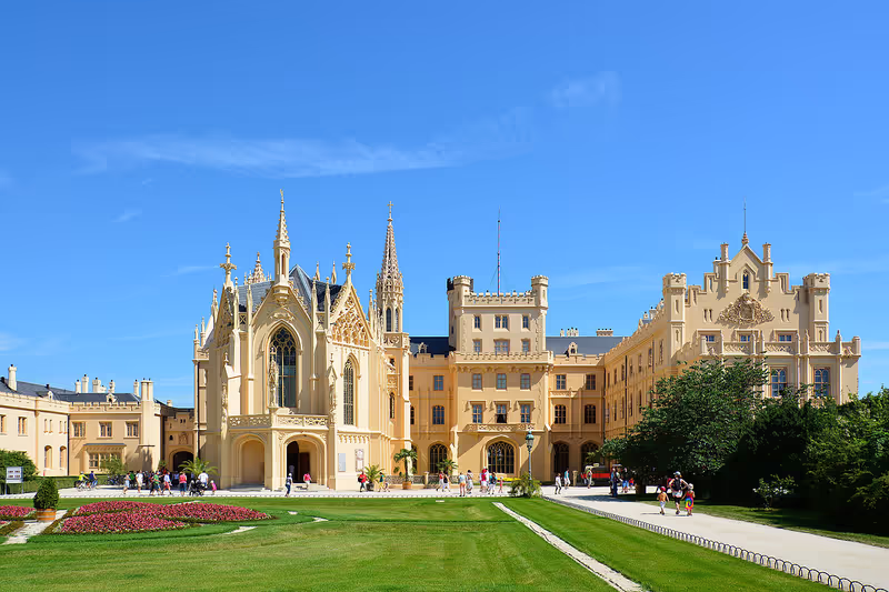 Prague Private Tour - Lednice Chateau and Park